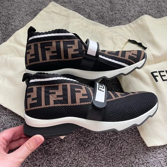 FENDI sneakers size 38 - Picture 6 of 12